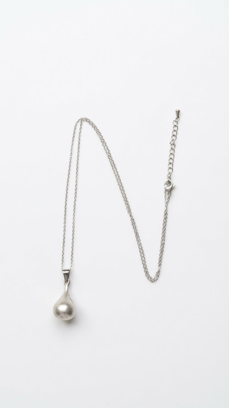[Handmade] Kisses Necklace